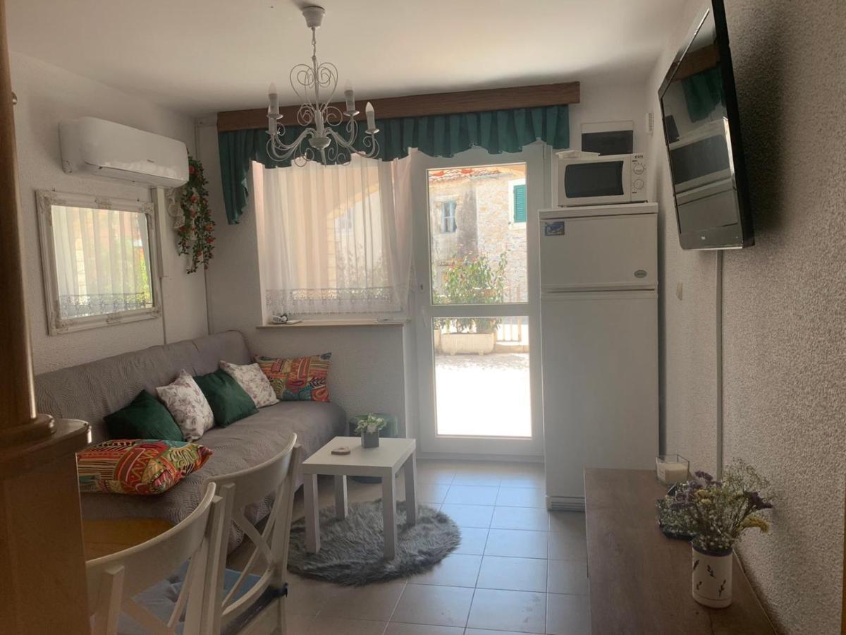 Apartment Apartment Petrcane Petrcane
